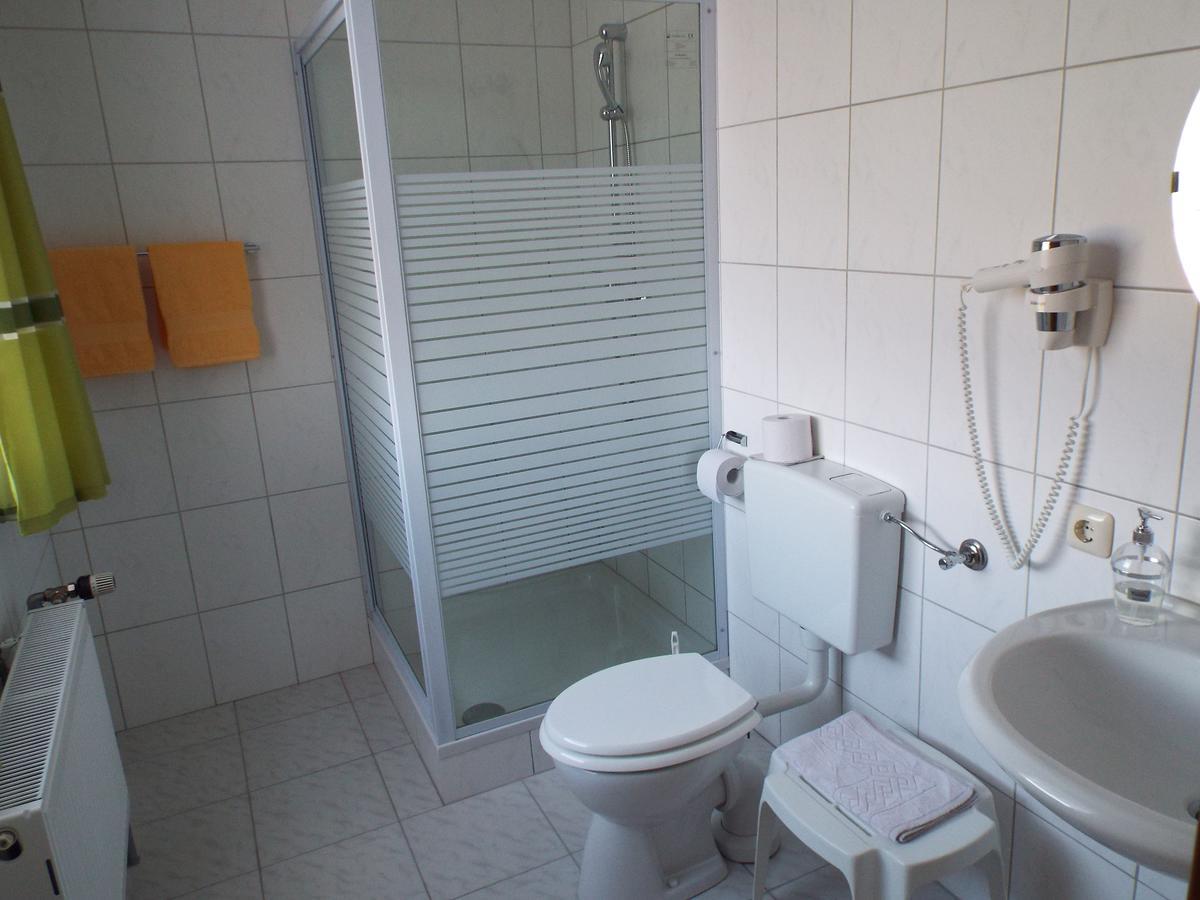 Hotel Garni Zum Reinhardswald Gewissenruh Quarto foto