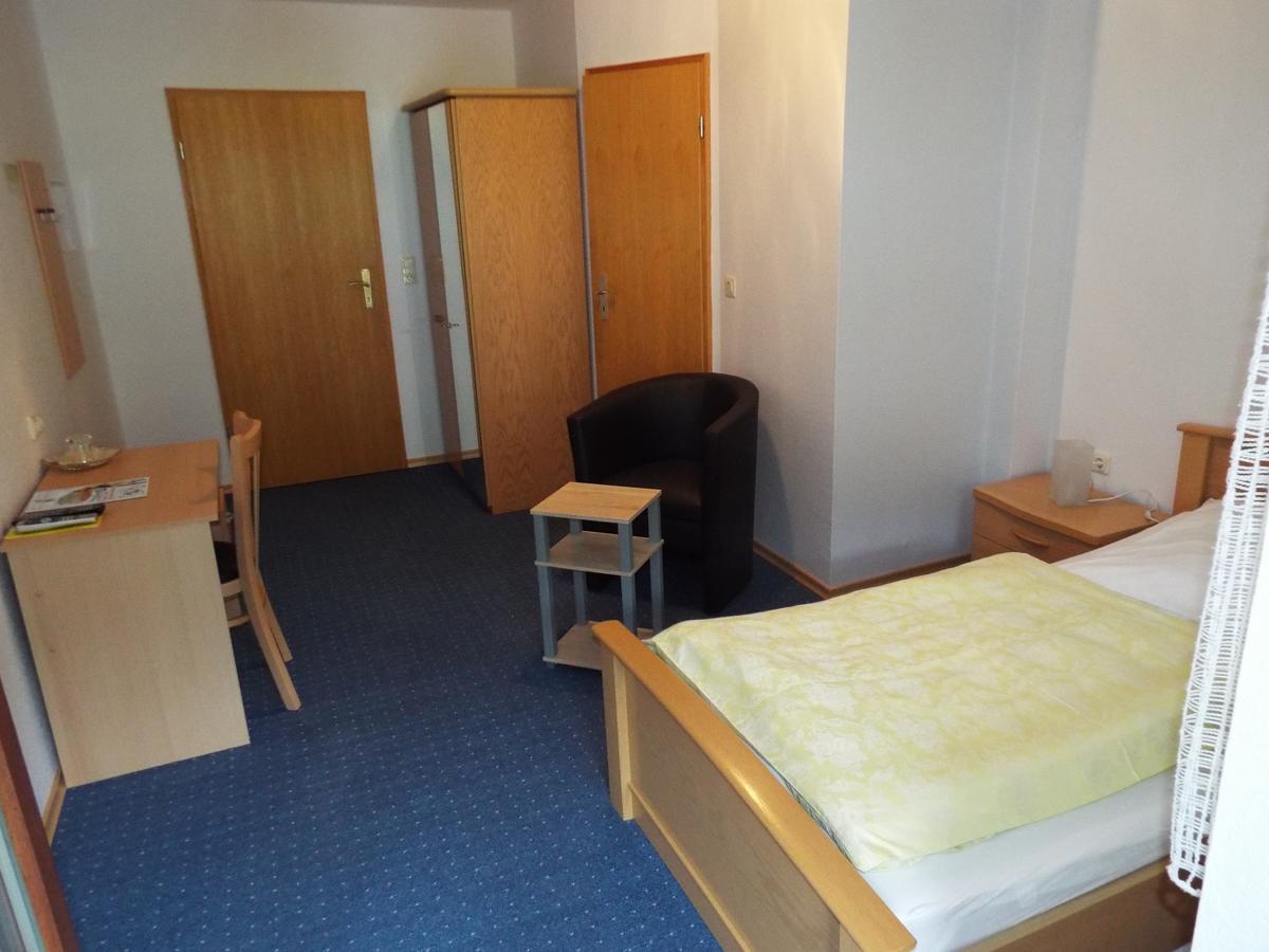 Hotel Garni Zum Reinhardswald Gewissenruh Quarto foto