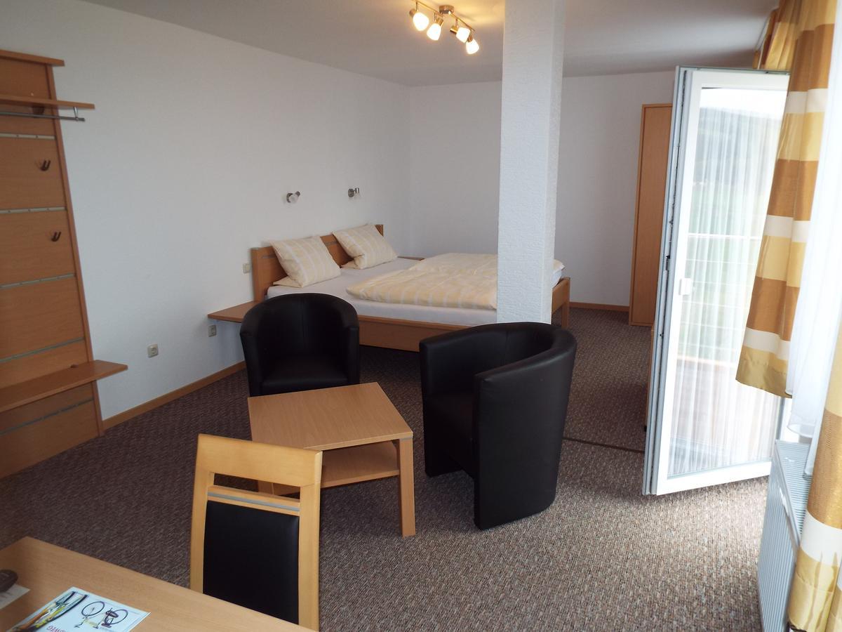 Hotel Garni Zum Reinhardswald Gewissenruh Quarto foto